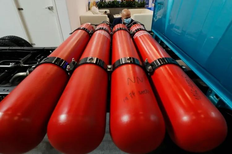 «Газпром» идет на шантаж Россия поставит дополнительно газ в Европу только в том случае, если Европа откажется от антимонопольных законов — нефтегазовый аналитик Михаил Крутихин